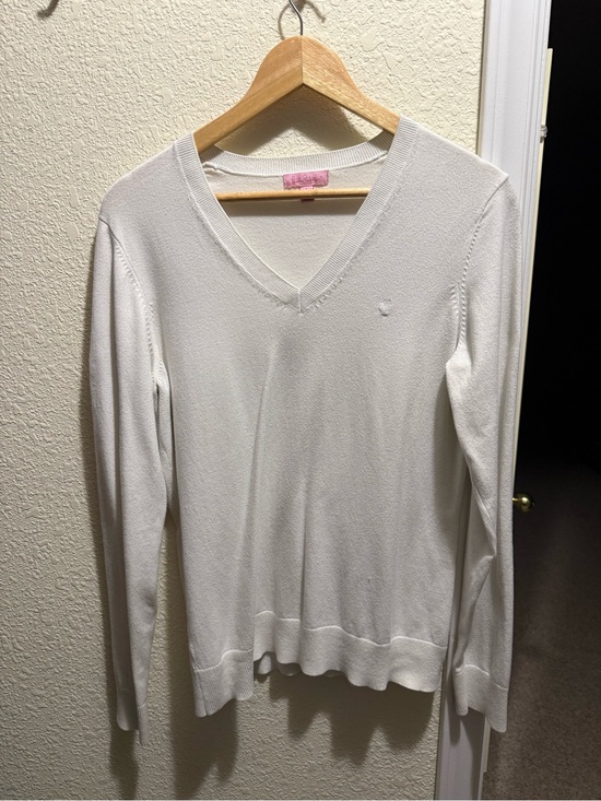 Lilly Pulitzer Sweaters - Lilly Pulitzer Preppy Quiet Luxury White V-Neck Tennis Golf Sweater